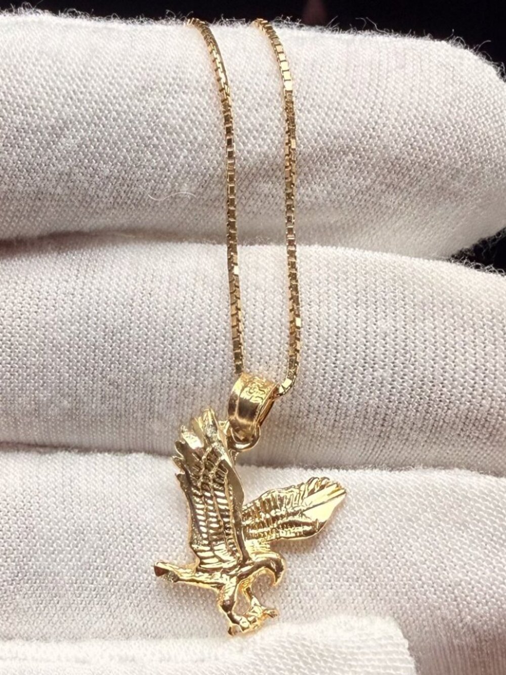 14K Yellow Gold Eagle Pendant With 0.8mm Box Chain - 16 inch